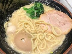 -横浜家系ラーメン壱角家(新宿アルタ裏店)