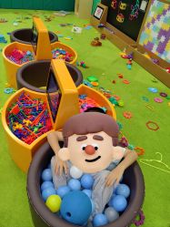 -莫莉幻想儿童乐园(武汉保利广场店)