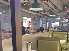 -佰人王串串香火锅(洋珠巷店)