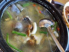 姬松茸炖鸡-妈妈的味道(和顺古镇店)