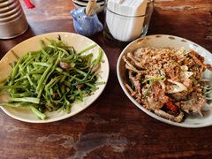 -Cuc Gach Quan Restaurant