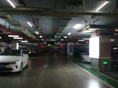 -苏宁广场-停车场