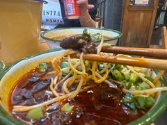 -拈签一笑黄牛肉辣卤串串