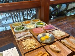 -银米·云南传统过桥米线(双廊黑金冠店)