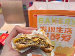 -麦当劳(卫星广场店)