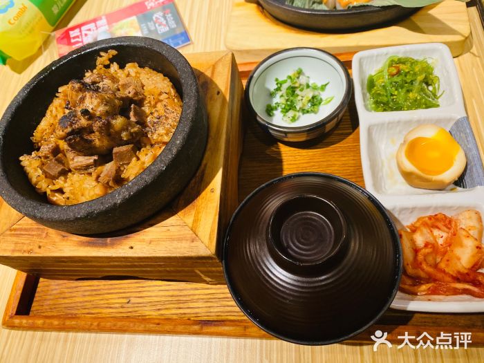舞漁日料美人胶原锅(陆家嘴中心店)火焰厚肝牛舌丼饭图片