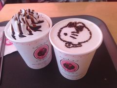 拿铁-Hello Kitty Cafe(弘大店)