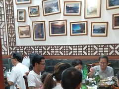 大堂-临街徽菜馆·正宗黄山味