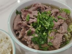 -犇逸·乐山跷脚牛肉·四川现炒(览海店)