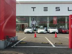 -TESLA 特斯拉(北京南四环中路特斯拉中心)
