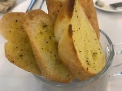 蒜香面包-成桂西餐厅·42年的味道(五大道疙瘩楼店)