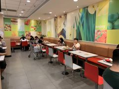 大堂-麦当劳(杭州萧山文源店)