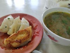 -黄阿姨锅贴大王(万航渡路店)