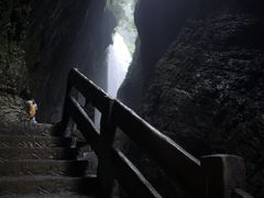 -龙水峡地缝景区