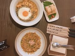 牛油果金枪鱼拌饭-拾年