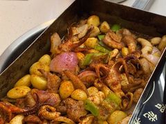 -老东镇啤酒屋海鲜加工·蒸汽海鲜·海鲜烧烤(台东店)