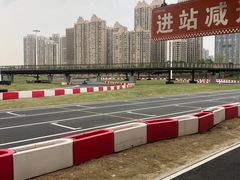 -汉江湾卡丁车世界
