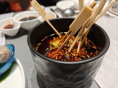 -红鼎豆捞·专注品质海鲜20年(宝丰路店)