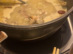 -汤宴·参须肚包鸡(南京路店)