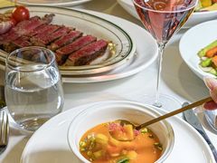 -MONICH牛排融合餐厅(和义大道购物中心店)