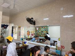 大堂-亚忠小吃店(曾厝垵店)