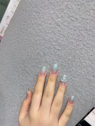 -进巍美甲美睫