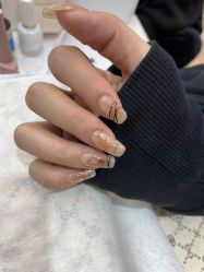 -吉吉靓甲美睫