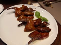 红烧乳鸽-新荣记(湾仔店)