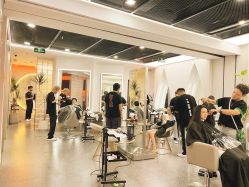 点击看大图 -艾美A·M Hair Salon