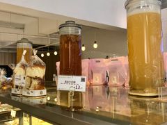 -顶东面包花园·生日蛋糕(世博店)