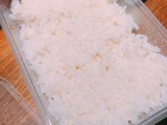 -愉肴麻辣香锅(中山路店)