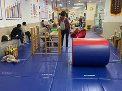 -澳洲袋鼠早教(金辉环球广场店)