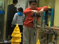 -睿冠机器人活动中心(徐汇中心)