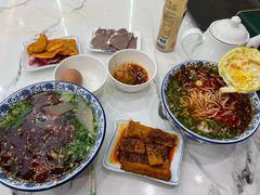 -伊穆祥牛肉面总店·清真