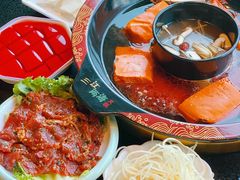 -三江两海老火锅(北京首店)