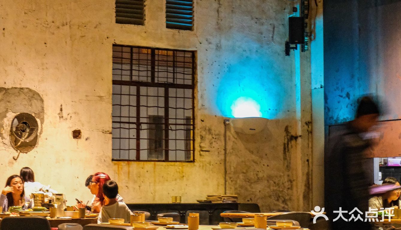 钟村工厂「来回Kitchen」吃融合菜感受逃离城市计划‼️