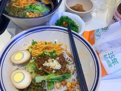-桂在香知桂林米粉(南岗松雷店)