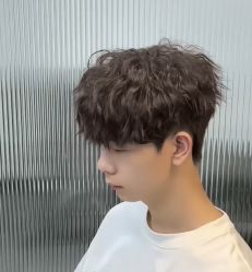 -尤司男士国潮理发馆