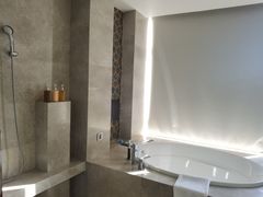-东莞嘉映玥商务酒店