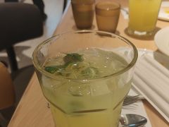 -菲滋意式餐厅(富阳东方茂店)