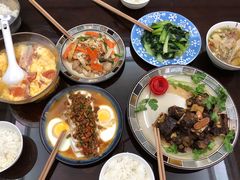 -爱的果实月嫂育婴师(世纪东方店)