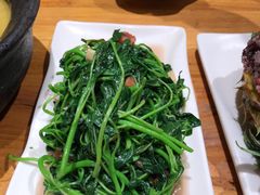 -老滇山寨•云南特色菜•地方菜•民族风情歌舞表演(金碧店)