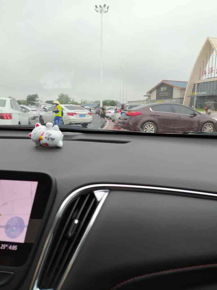 洪泽湖服务区-"来回路过两次洪泽湖服务区,也没什么别的好.