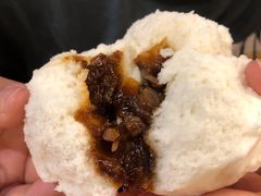 蜜汁叉烧包-点都德(北京路贰店)