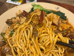 -方铲铲·成都板凳面(滨江银泰店)