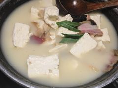 土家手掰柴火豆腐-吃饭皇帝大土家民族菜(正大广场店)