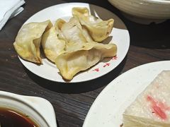 鲜肉锅贴-共和春(甘泉路店)