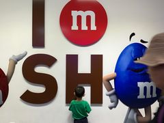 -m豆巧克力世界(上海世茂广场店)