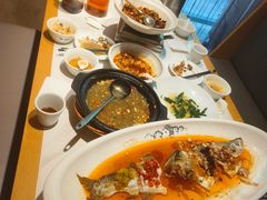 -饭橘汉江码头·乡野土菜馆(静安路店)