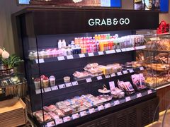 面包甜点陈列柜-巴黎贝甜(豪浦店)
